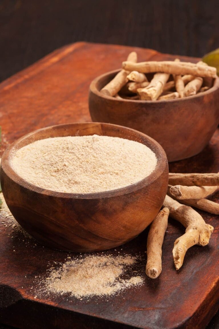 Ashwagandha & PCOS (6 Benefits for Managing Symptoms)