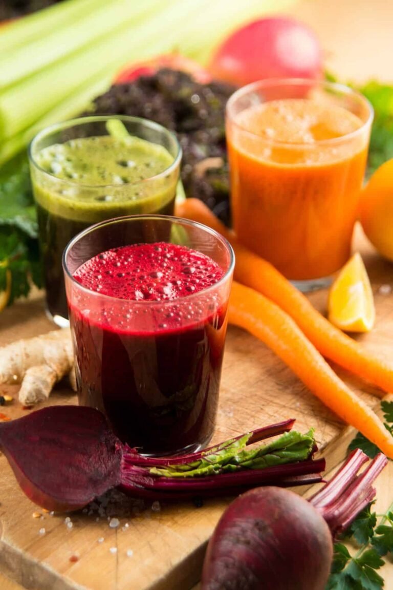 10 Juice Cleanse Benefits & Risks (Plus Recipes)